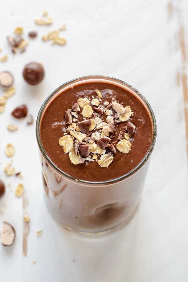 Healthy Chocolate Malt Oatmeal Smoothie