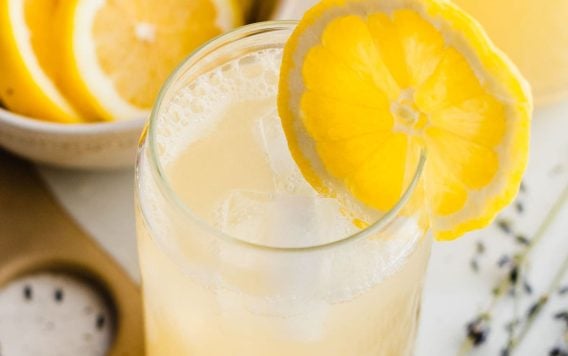 fresh Lavender Lemonade in glasses