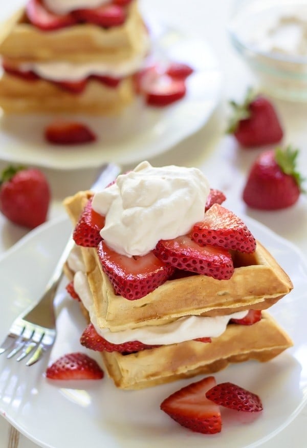 Coffee Cake With Strawberries And Whipped Cream Coffee Cake With Strawberries And Whipped Cream