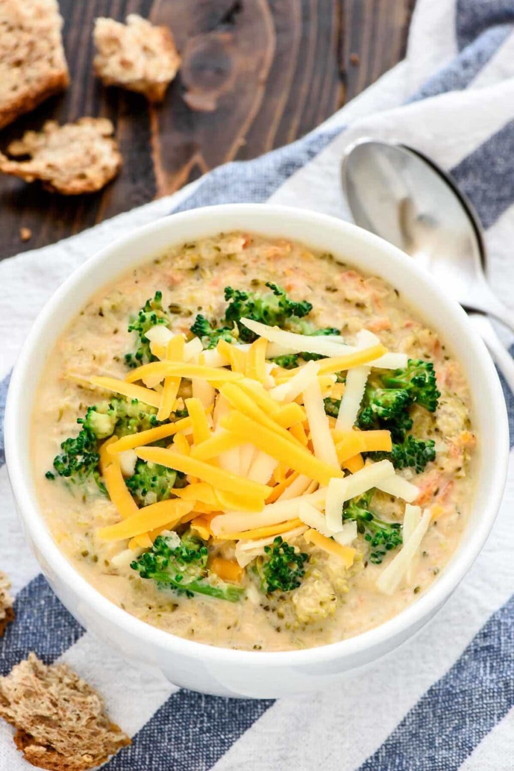 Broccoli and Cheddar Crockpot Soup