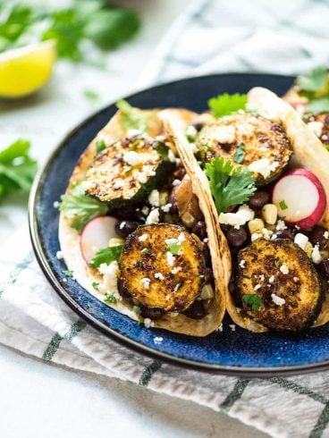 Easy Zucchini Tacos with Sweet Corn and Black Beans — fast, fresh, and SO much flavor! My whole family loved this healthy taco recipe, meat-loving husband included!