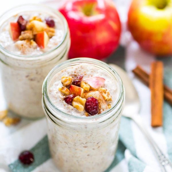 Apple Cinnamon Overnight Oats {Easy Breakfast!}
