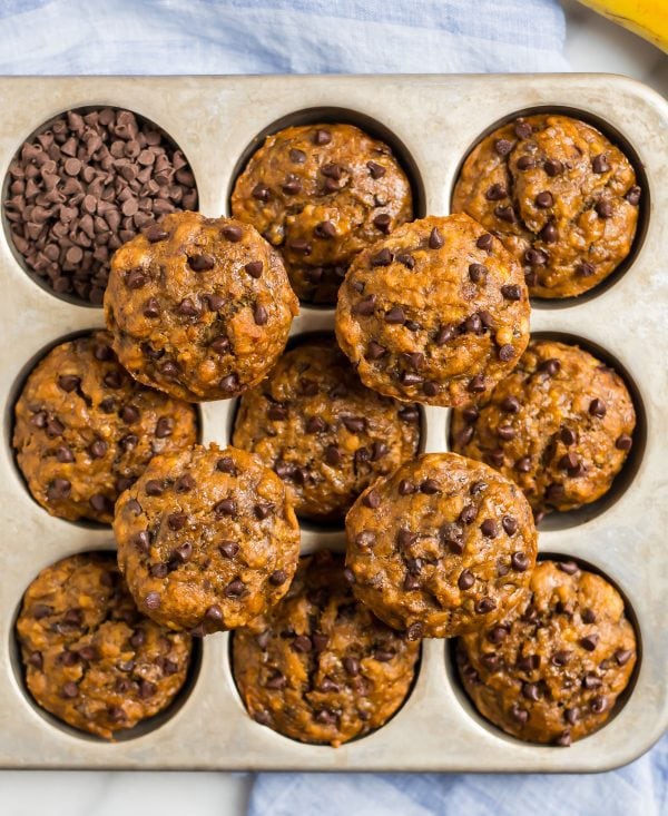 Healthy Banana Chocolate Chip Muffins {One Bowl}