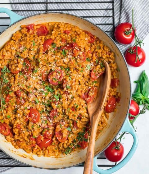 Farro Risotto with Cherry Tomatoes {No Stir Method} - WellPlated.com