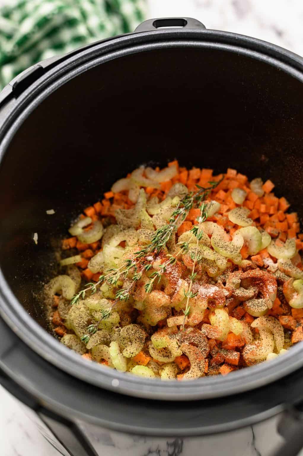 Instant Pot Lentil Soup {Quick and Easy Prep!} - WellPlated.com