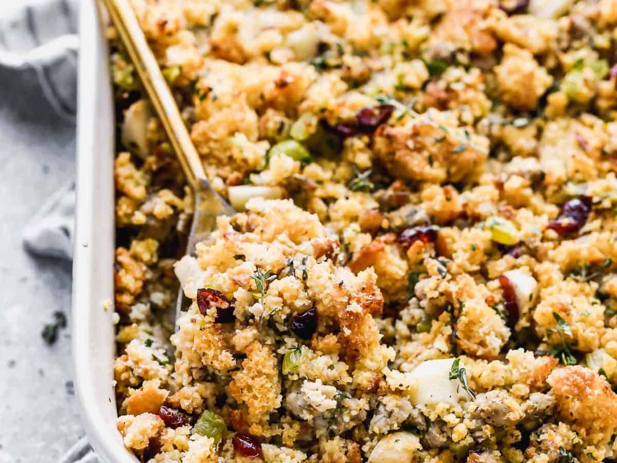 Easy cornbread stuffing with sausage