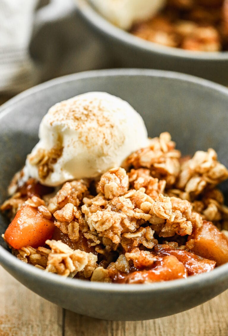 Crock Pot Apple Crisp with Golden Topping