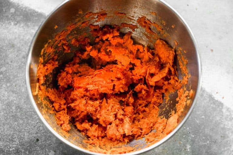 Batata-doce mista em uma tigela