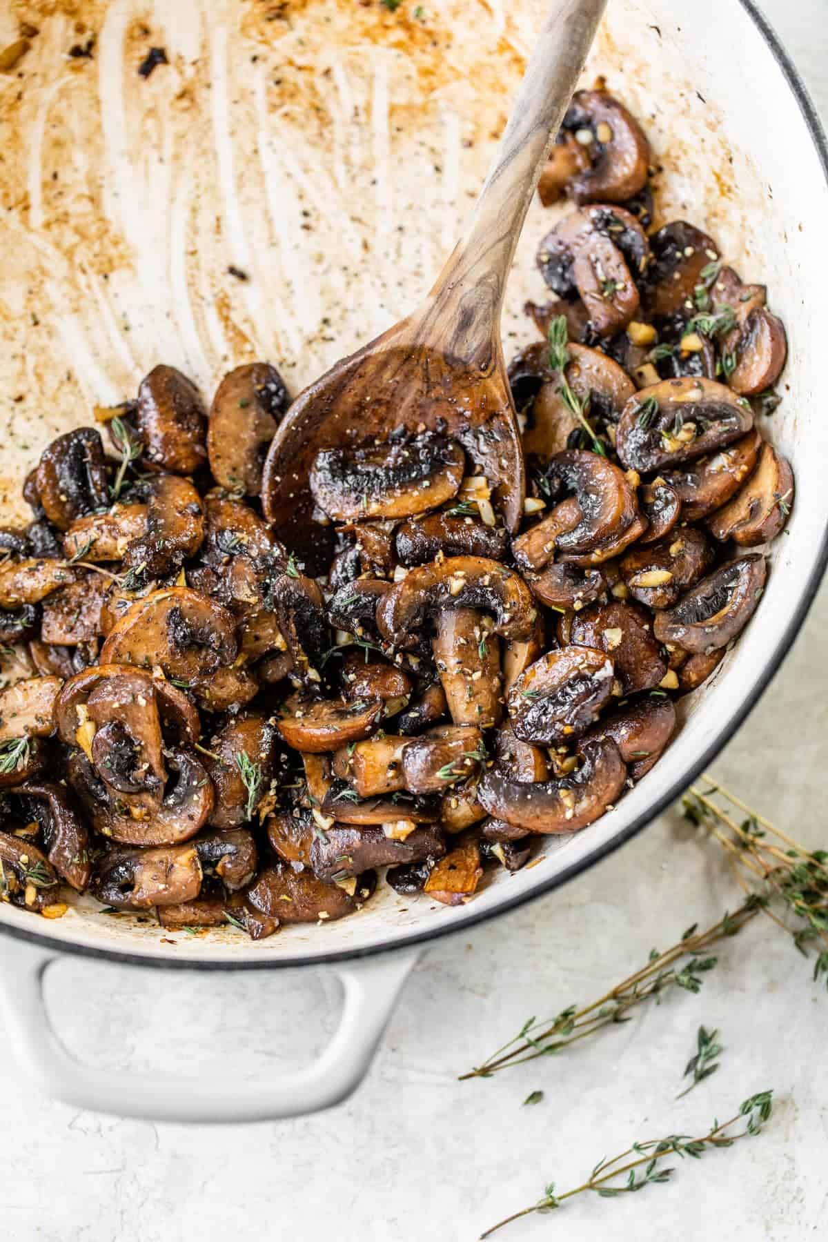 Saut ed Mushrooms With Garlic And Herbs WellPlated