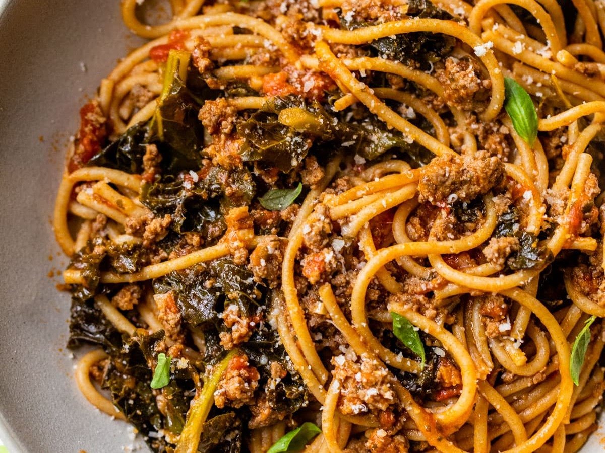 Easy Instant Pot spaghetti with meat and veggies