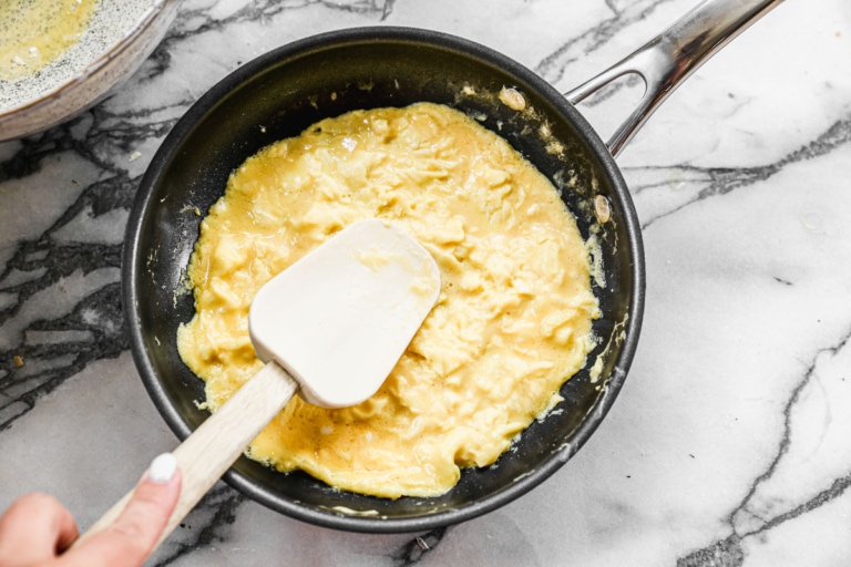 fluffy perfectly cooked eggs for french omelette