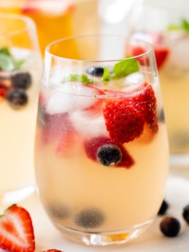 the best white sangria recipe