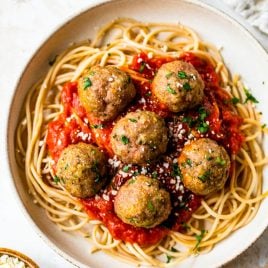 spaghetti and turkey meatballs with tomato sauce