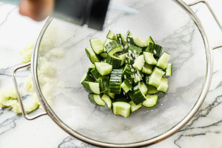 seasoning avocado salad