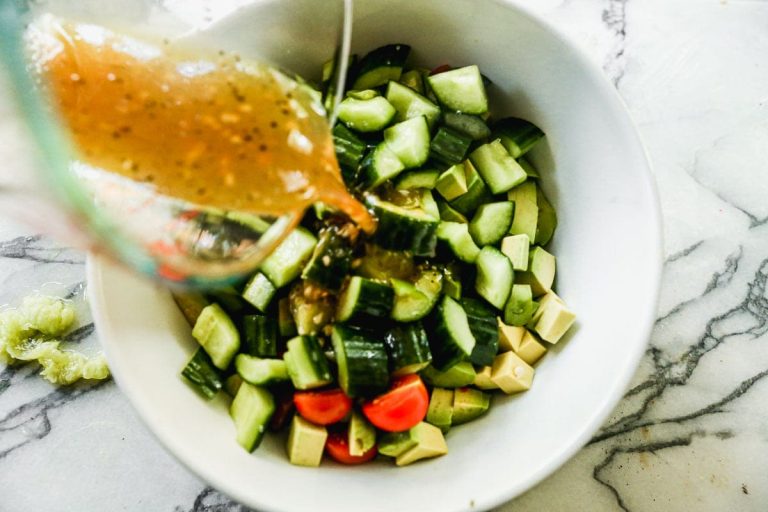 easy dressing for avocado salad