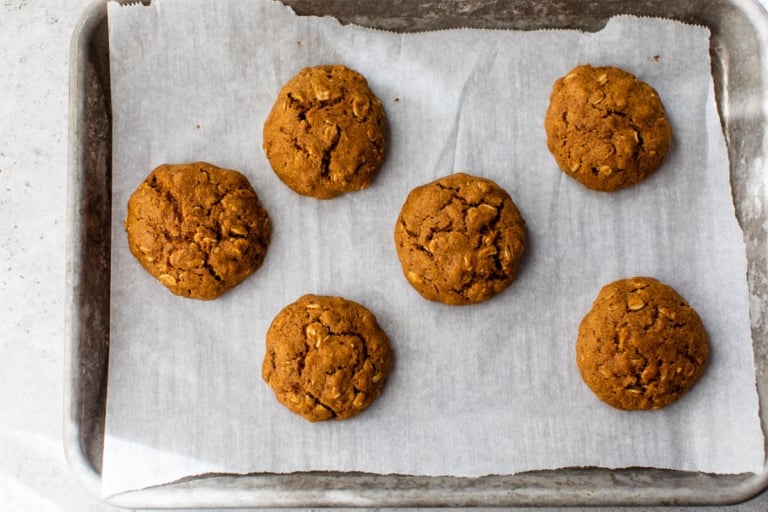 fresh baked soft pumpkin oatmeal cookies