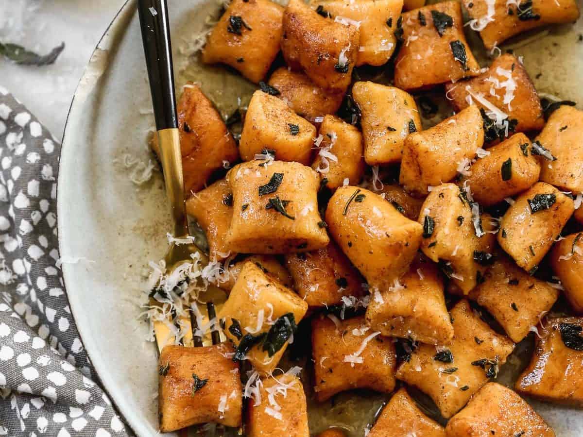 sweet potato gnocchi with sage butter sauce like trader joes