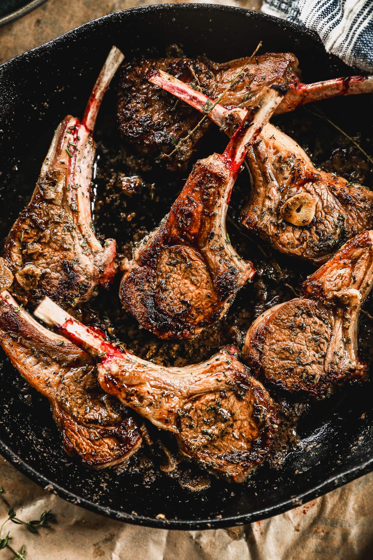 skillet recipe for lamb chops with garlic and herbs