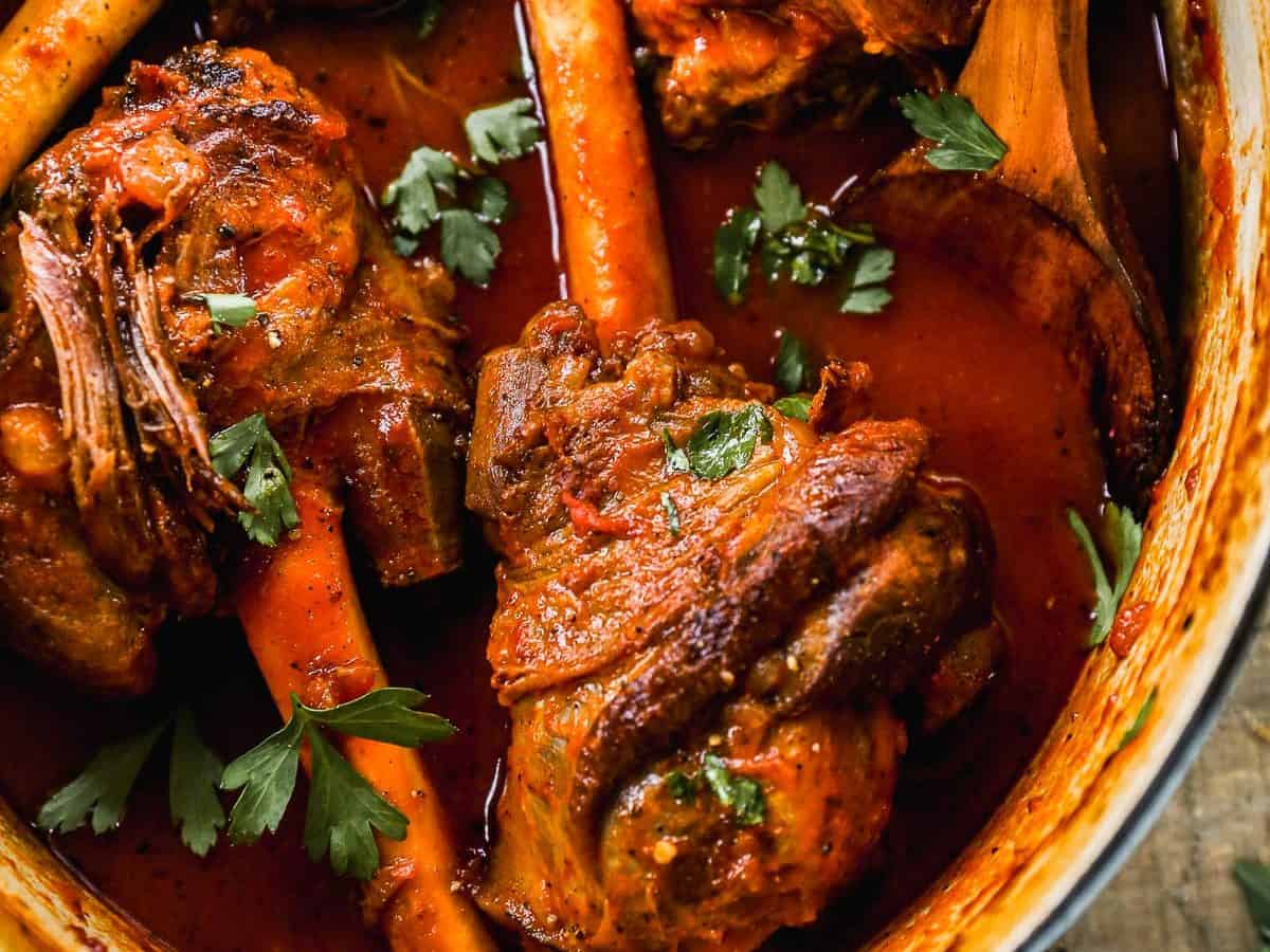 Lamb shanks in Dutch oven