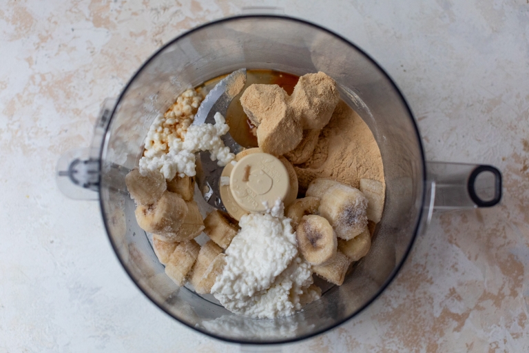 Ingredients for protein ice cream in food processor