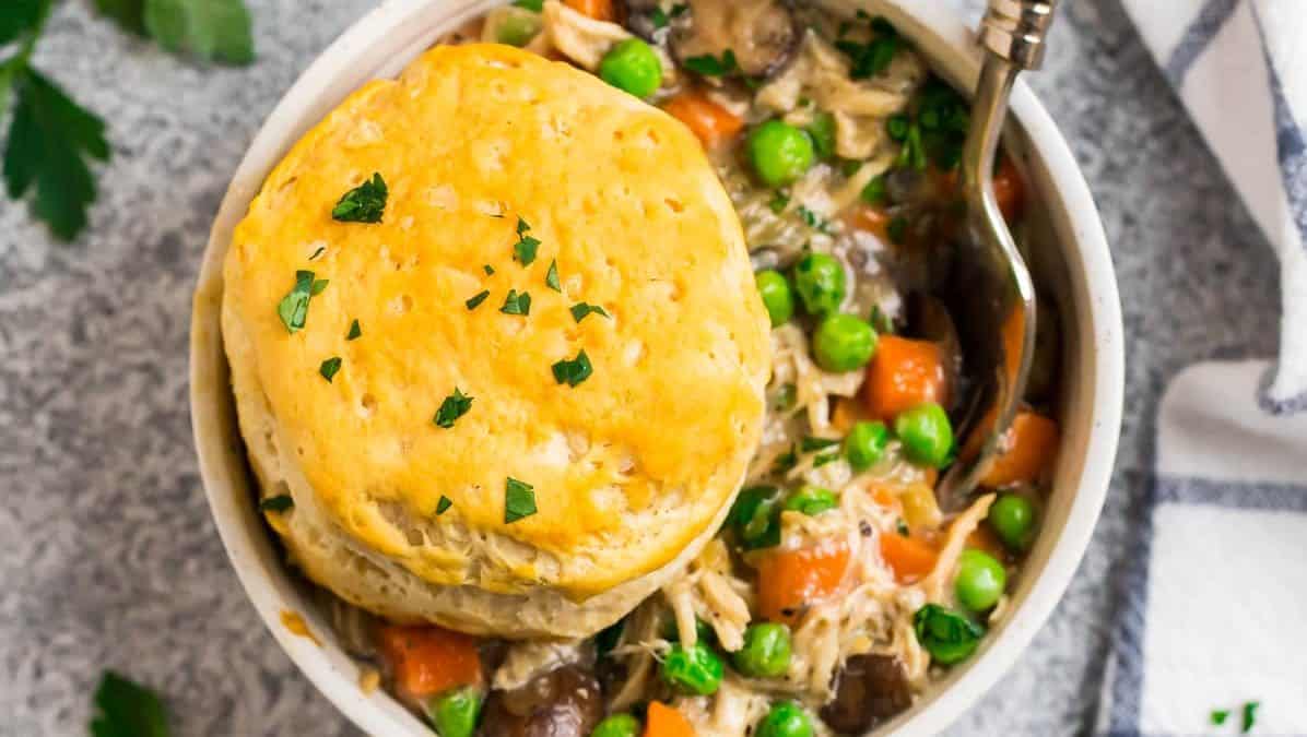 Crock Pot Chicken Pot Pie – WellPlated.com