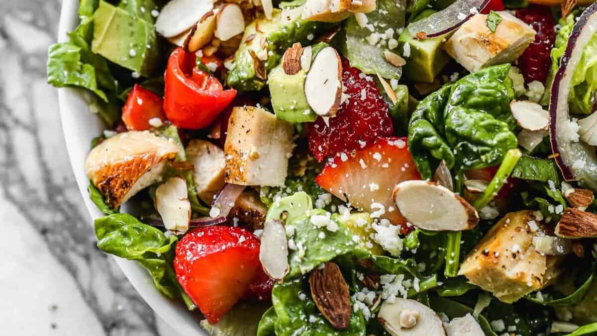 Grilled Chicken Salad – WellPlated.com
